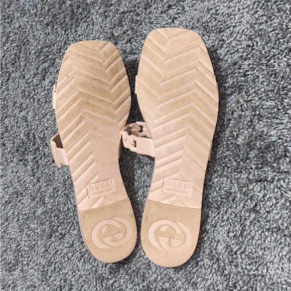 GUCCI Pink Blush Rubber Chain Double G Sandal Slides 37 7 - Picture 4 of 5